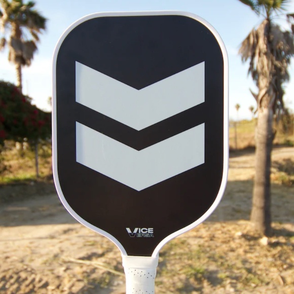 Vice Versa Pro 1 White Pickleball Paddles - Picture 2 of 3